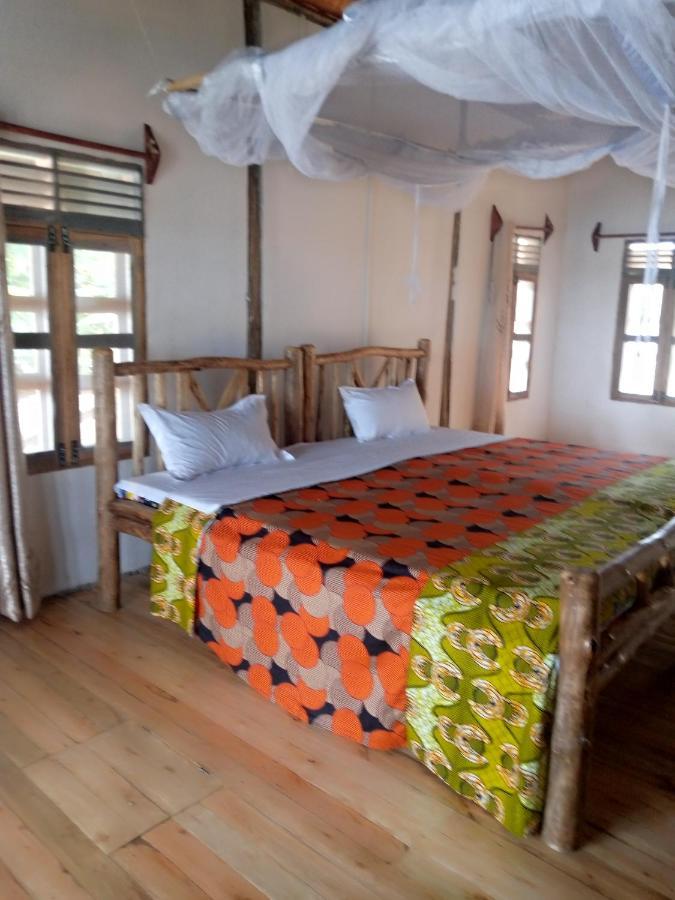 Tembo Safari Lodge Katunguru Eksteriør bilde