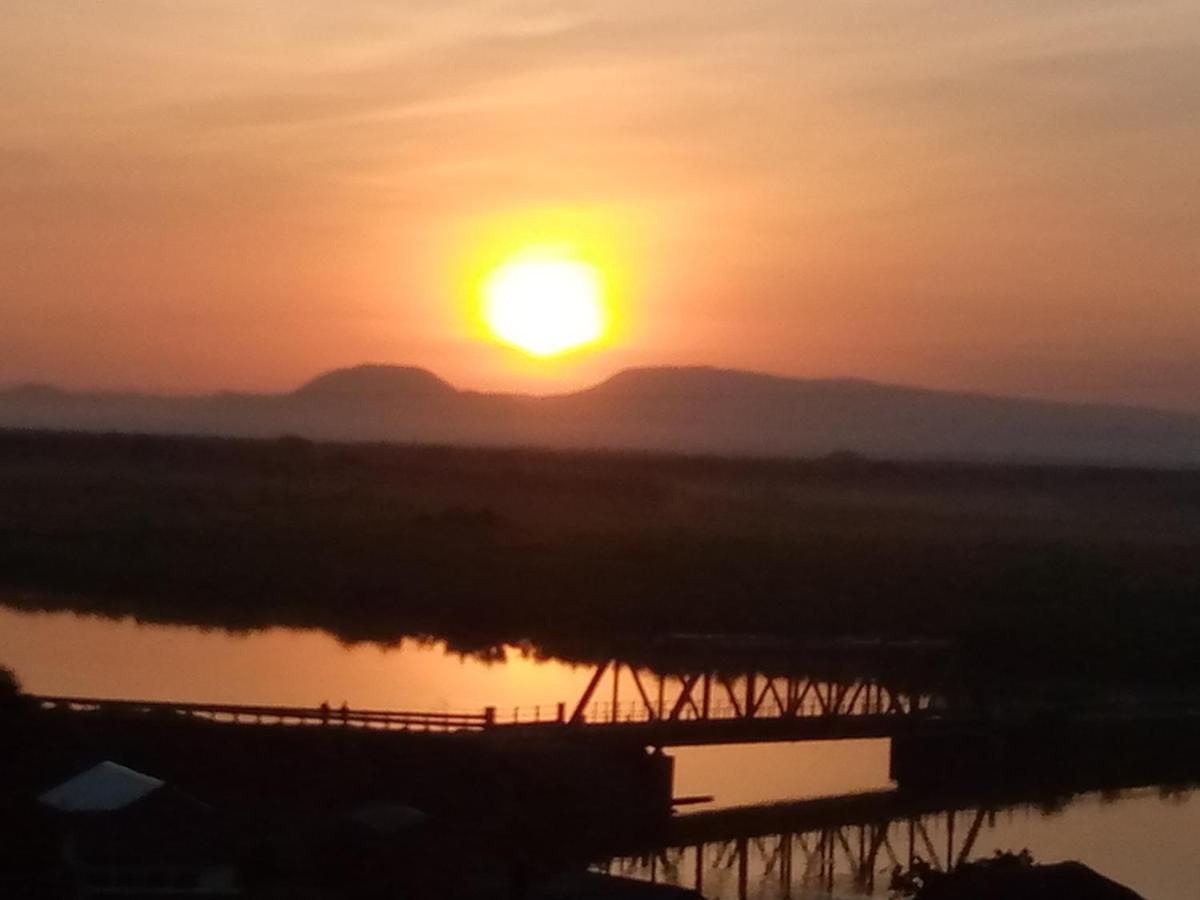 Tembo Safari Lodge Katunguru Eksteriør bilde