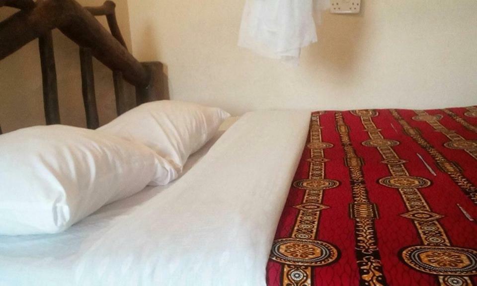 Tembo Safari Lodge Katunguru Eksteriør bilde
