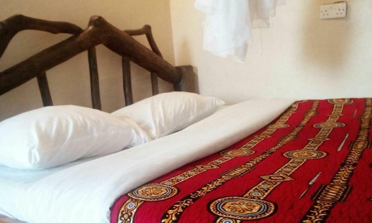Tembo Safari Lodge Katunguru Eksteriør bilde